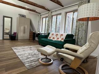 100-Acre Luxury, Dog-Friendly, Sleeps 8-10 - 6