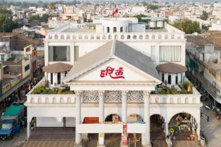 hotel barsana palace - 1