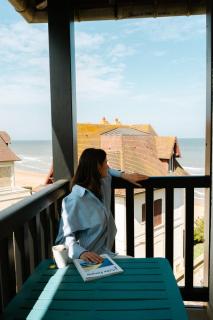 M2M Studio magnifique vue mer - avec balcon - les pieds dans l eau! - 3