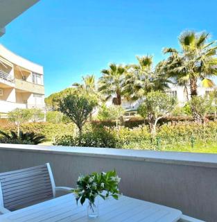 Lalzi Holiday Home - 2