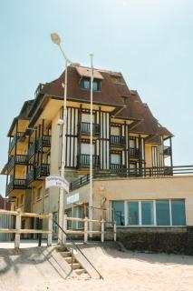 M2M Studio magnifique vue mer - avec balcon - les pieds dans l eau! - 1