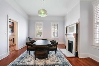 Lovely Victorian Beauty in Heart of Downtown - 2