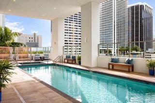 Best Location Downtown Condotel with Pool, Gym & Restaurant - 9