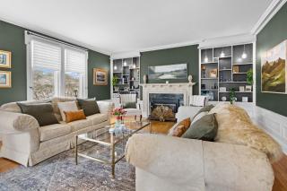 Historic Salyards Mansion by Heirloom Boutique Collection - 3