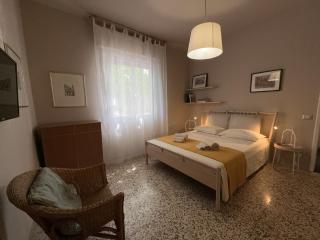 Peace and Comfort near the City Center, WiFi and AC - 3