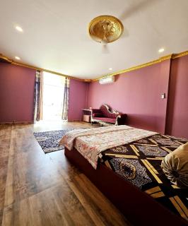 Petal of Udaipur Palace - 9BR - Pool by Homeyhuts - 2