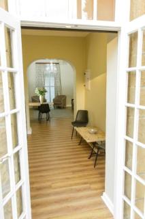 Queen's Residences by BON Hotels - 8