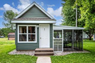 Big River Escape Great River Road Eagle Cabin 1 - 2