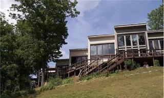 Lakefront condo w private dock and boat ramp - 1