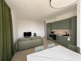 Green House - 6