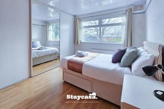 Large 6BR Manchester House Free Parking & WiFi - 7