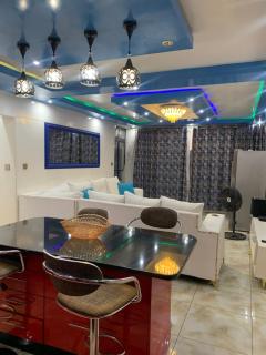 Color Ave Apartment - 4