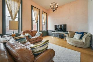 Walk to Events & Dining: Updated Brownwood Apt - 0