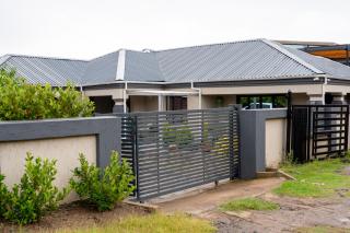 Phuthi HomeStay - 1
