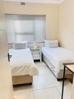 Hideinn guesthouse - 9
