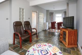Gateway Abode Near City Centre w Street Parking - Belfast - 8