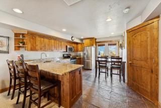 Ski/Lake condo near Basin/Powder/Nordic/Pineview - 5