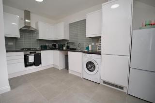 Manor Court Villa Serviced Apartment Nuneaton - 6