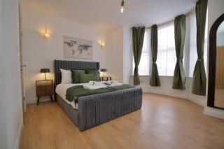 Manor Court Villa Serviced Apartment Nuneaton - 3