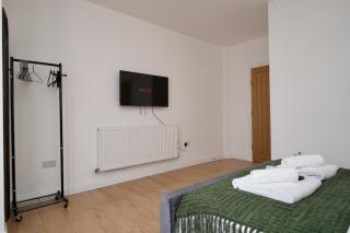 Manor Court Villa Serviced Apartment Nuneaton - 2