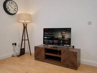 Manor Court Villa Serviced Apartment Nuneaton - 8