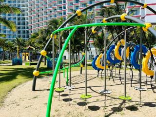 Eden House in The Empyrean Cam Ranh Beach resort - 3