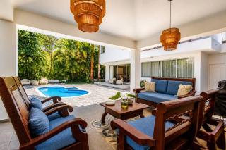Spectacular Villa, Pool, Gazebo and BBQ - 5