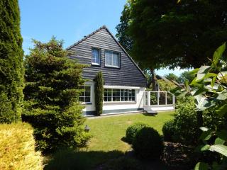 Traumhaftes-freistehendes-Ferienhaus-an-der-See-Strand-Yachthafen-W-Lan - 0