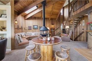 The Yaquina House w Sauna, Decks and Views - 1