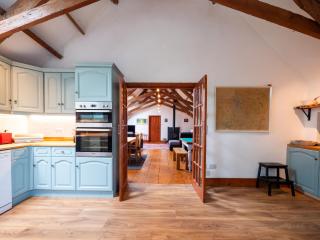 Charming Devon Barn for the family with parking - 3