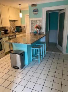 3-Story 2BR Beach Townhome - 5