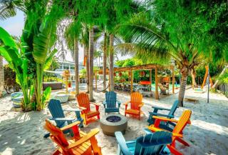 Waterfront Pickleball, Hot Tb, Cinema, Sauna, Pool - 7