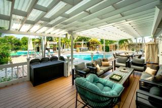 Waterfront Pickleball, Hot Tb, Cinema, Sauna, Pool - 6