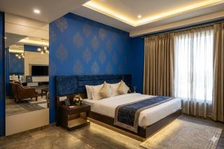 Hotel Sevora Grand 4 Min From Anand Vihar Bus Terminal and Vaishali Metro Station - 2