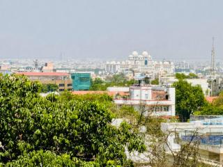 A Calm and Soothing Stay in the Heart of the City - 6