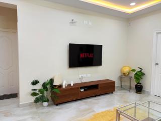 A Calm and Soothing Stay in the Heart of the City - 3