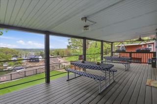 Perfect Lake Escape Near Bagnell Dam Strip - 6