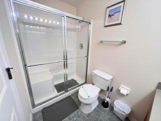 Host Hubble Private Rooms, Reserve Drive - 8