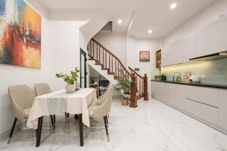 Hanoi Old Quarter Stay- 4BR House Family & Friends - 0