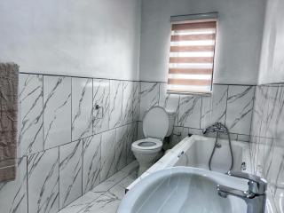 Butrin62 Guest House - 2