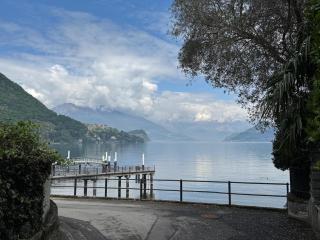 Limonta, Fiori e Lago Private Apartment - 8