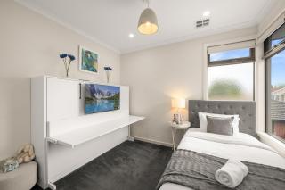 Luxury Camberwell Family Retreat by WOW Manage - 6
