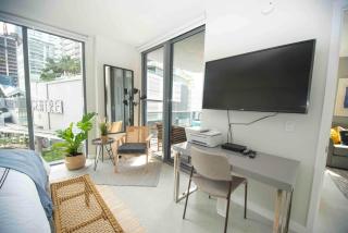 New Apt Miami Brickell 2 Br Den - 2