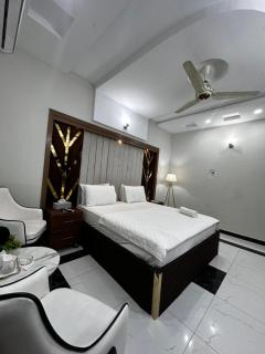 Radiant Guest House - 1