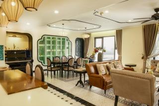 Luxury Lakeview Home, West Lake-Nhat Tan Bridge View - 8