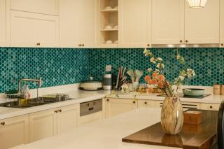 Luxury Lakeview Home, West Lake-Nhat Tan Bridge View - 6
