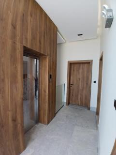 Townhouse Smart Entry B2 - 4