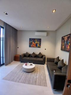 Townhouse Smart Entry B2 - 1