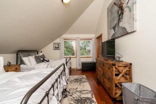 Parkland301 Sunlit 2,000 ft² Penthouse with Mtn View - 9