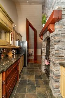 Parkland301 Sunlit 2,000 ft² Penthouse with Mtn View - 4